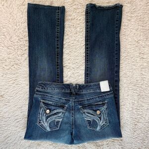 Ariya Low Rise Kick Flare Dark Blue Wash Jeans Bedazzled Pockets Y2K/90s Sz 5/6
